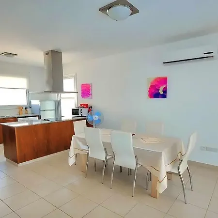 Nasia Villa
