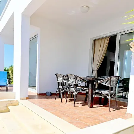 Villa Nasia *