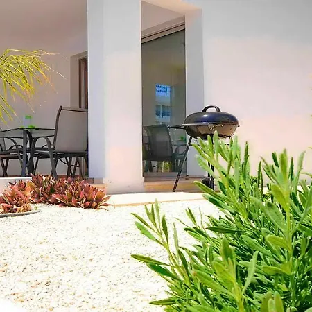 Nasia Villa *